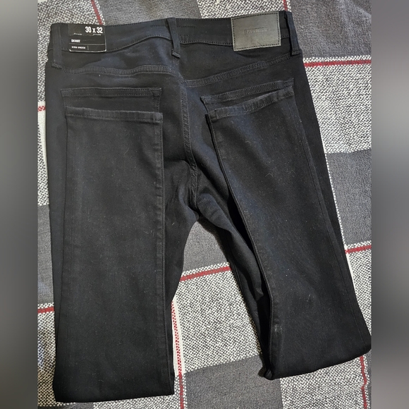 Express Skinny Jeans - Picture 2 of 4